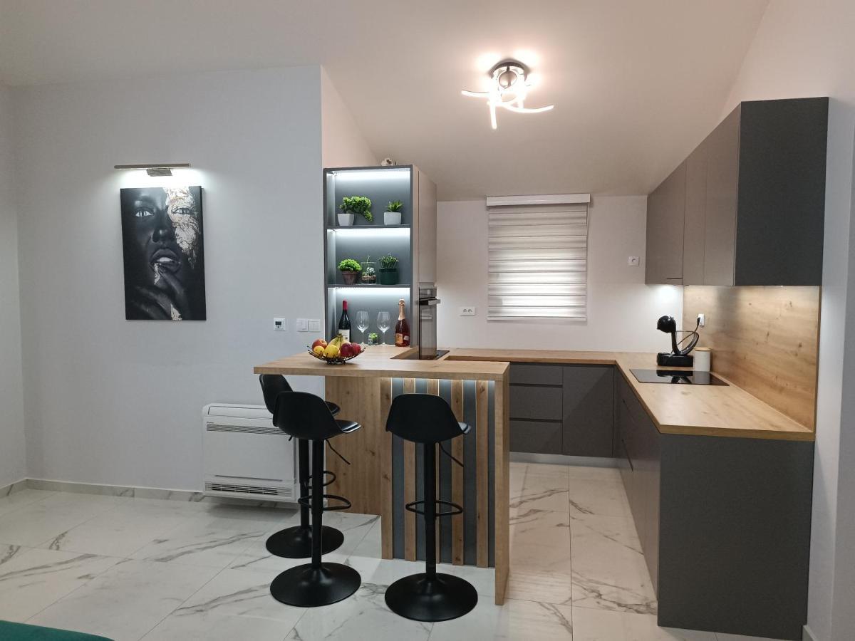Solis Apartments Kotor Ngoại thất bức ảnh